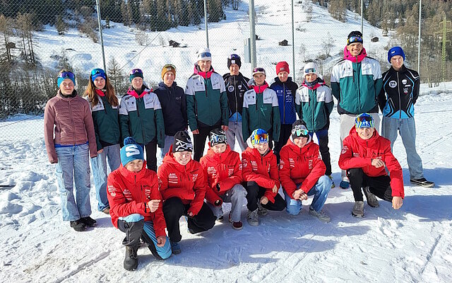 Die Urner Langlauf-Nachwuchskräfte nach Abschluss der Schweizermeisterschaften in Evolène