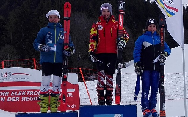 Beda Muoser, SC Gotthard Andermatt (rechts) fuhr auf dem Hochstuckli zweimal aufs Podest
