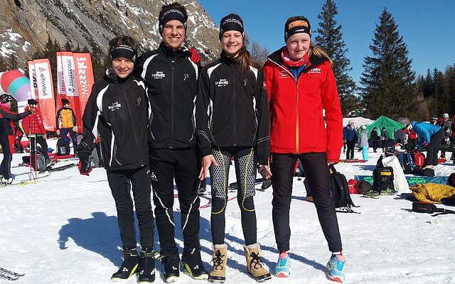 Urner Teilnehmende an der SM im Val Ferret / Luca Arnold, Noel Arnold, Fiona Christen und Alessia Nager Urner Teilnehmende an der SM im Val Ferret / Luca Arnold, Noel Arnold, Fiona Christen und Alessia Nager