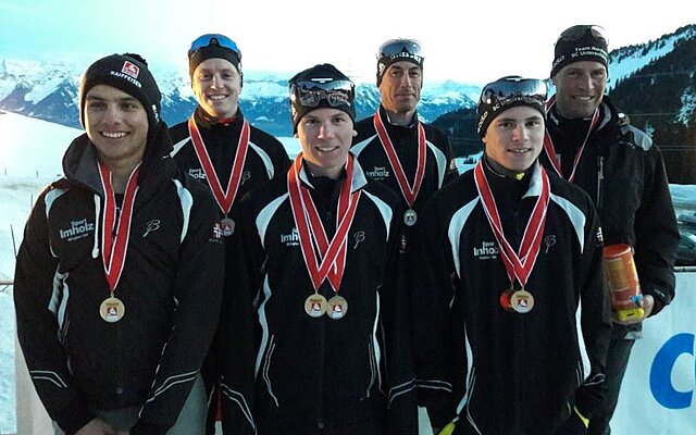 Noel Arnold, Markus Schuler, Aaron Briker, Robi Briker, Marco Briker, Roman Bricker (von links nach rechts) Noel Arnold, Markus Schuler, Aaron Briker, Robi Briker, Marco Briker, Roman Bricker (von links nach rechts)