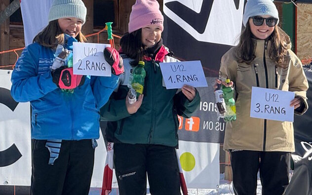 Von links: Eli Staub (SC Flüeli-Ranft), Melina Planzer (SC Gotthard Andermatt), Anique Zimmermann (SC Engelberg)