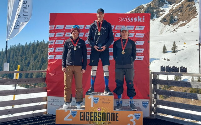Die U21 bis U18 Medaillengewinner der Schweizer Amateurmeisterschaft, (v. links) Joel Jaggi (Silber), Elias Muheim (Gold) und Yannick Planzer (Bronze)