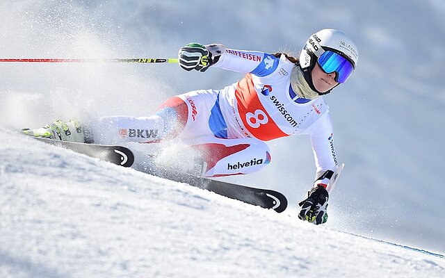Aline Danioth holt ihre ersten Weltcuppunkte in der Disziplin Riesenslalom Aline Danioth holt ihre ersten Weltcuppunkte in der Disziplin Riesenslalom