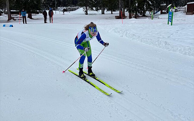 Nina Walker (SC Unterschächen) auf dem Weg zu ihrem hervorragenden 8. Schlussrang (Foto zvg)