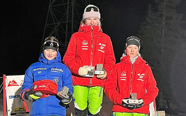 Totaler Urner Frauen Power v.l. Nina Walker, Elena Frei, und Seraina Kempf