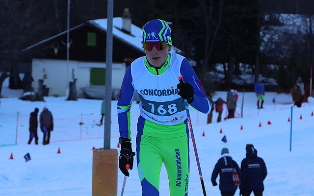 Mario Briker (SC Unterschächen), der Tagesschnellste der Kategorie Knaben U16 (Bild Martina Gisler)