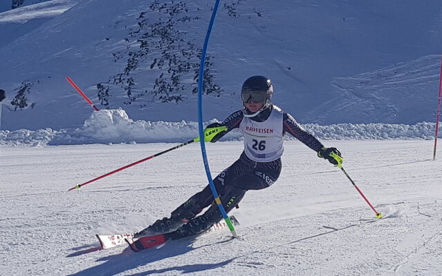Die Flüelerin Meret Muheim, SC Attinghausen auf ihrer Fahrt zum 5. Gesamtrang im Slalom