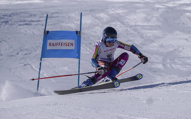 Der Schattdorfer Noah Gisler siegte im Riesenslalom mit zweimal Laufbestzeit in der Kategorie U14 (Bild Alex Kündig)