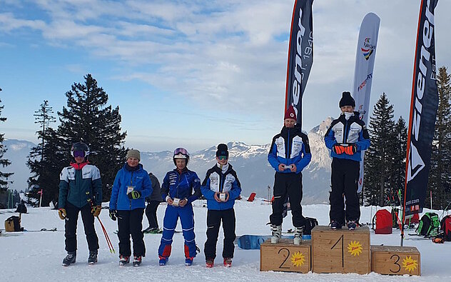 Von links: Severin Ramseier, Thomas Tresch, Tom Ackermann, Ivan von Rickenbach, Aaron Müller, Yaron Haas (auf dem Bild fehlt: Louis Regli)